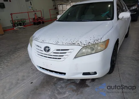 2007 Toyota Camry Le z USA, uszkodzony, nr VIN 4T1BE46K67U589029